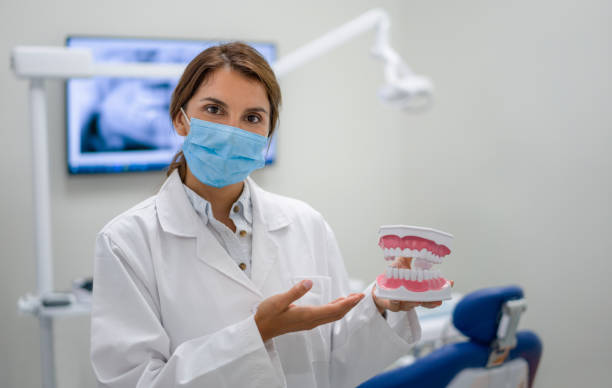 Best Emergency Gum Treatment in Venice Gardens, FL